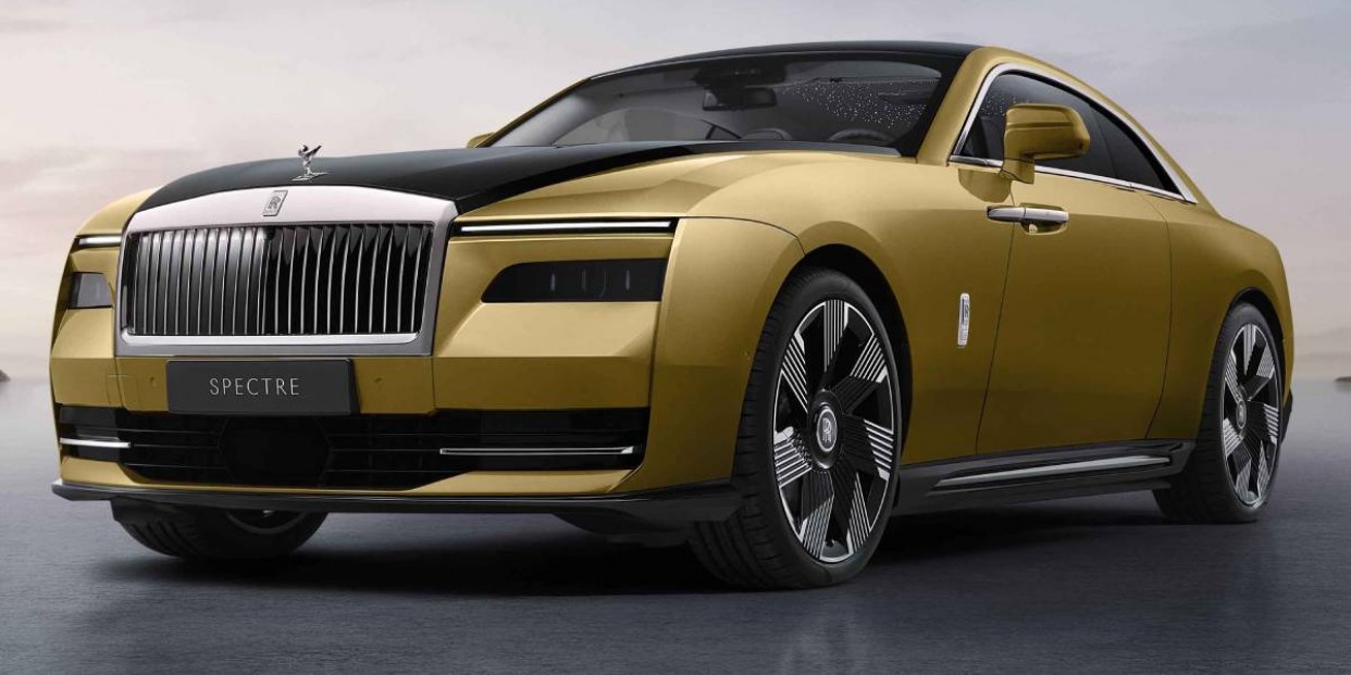 2023 Rolls-Royce Ghost - New Luxury Ship by MANSORY 