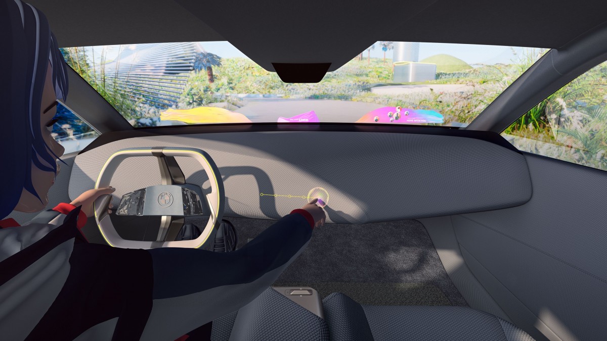 Interior of i Vision Dee introduces completely new concept of a dashboard