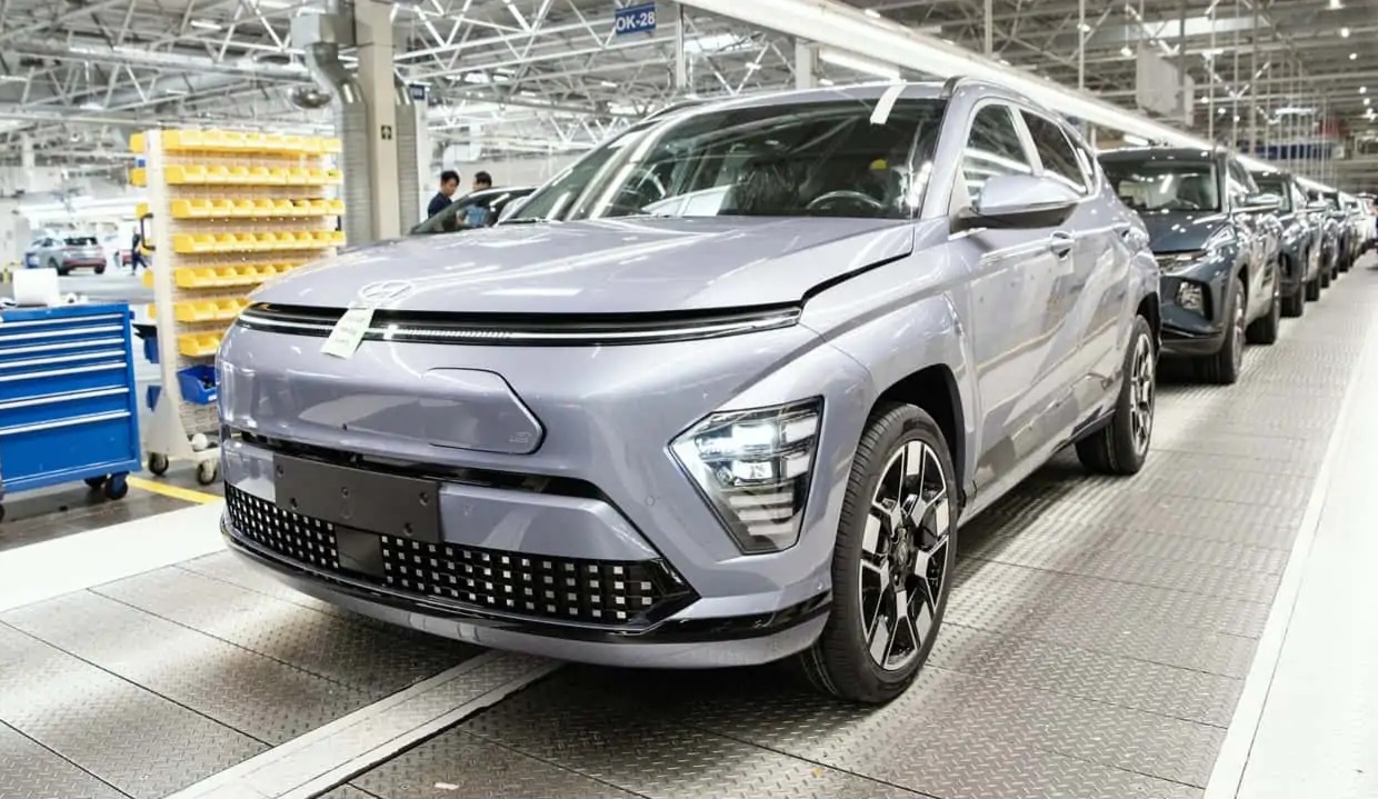 Hyundai начинает производство своего нового Kona Electric в Европе