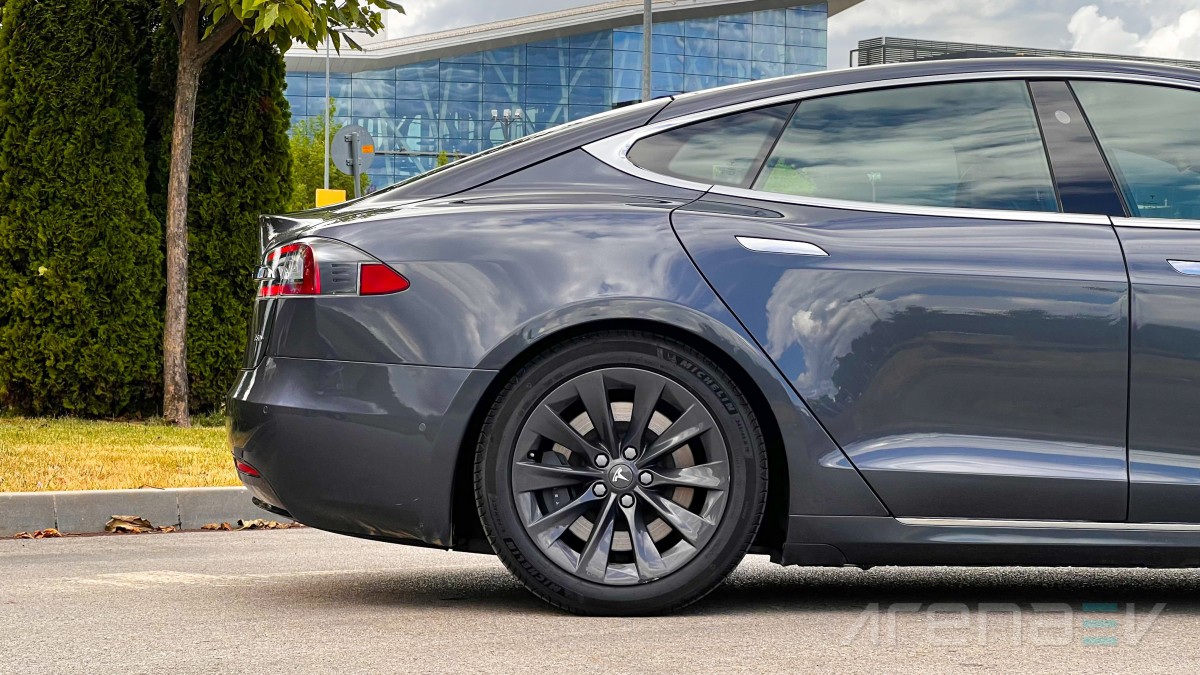 Tesla model s store 2018 range