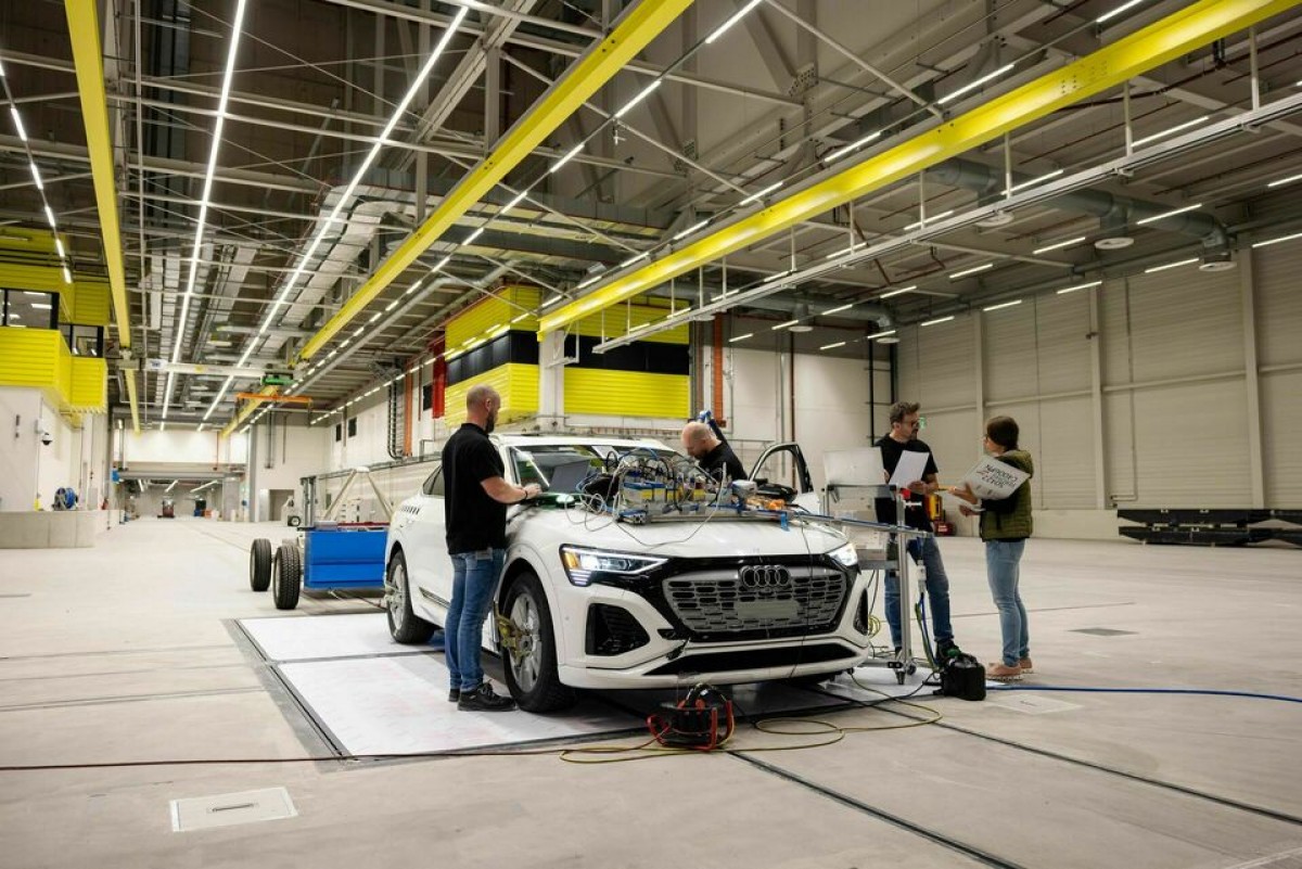 Audi opens new Vehicle Safety Center