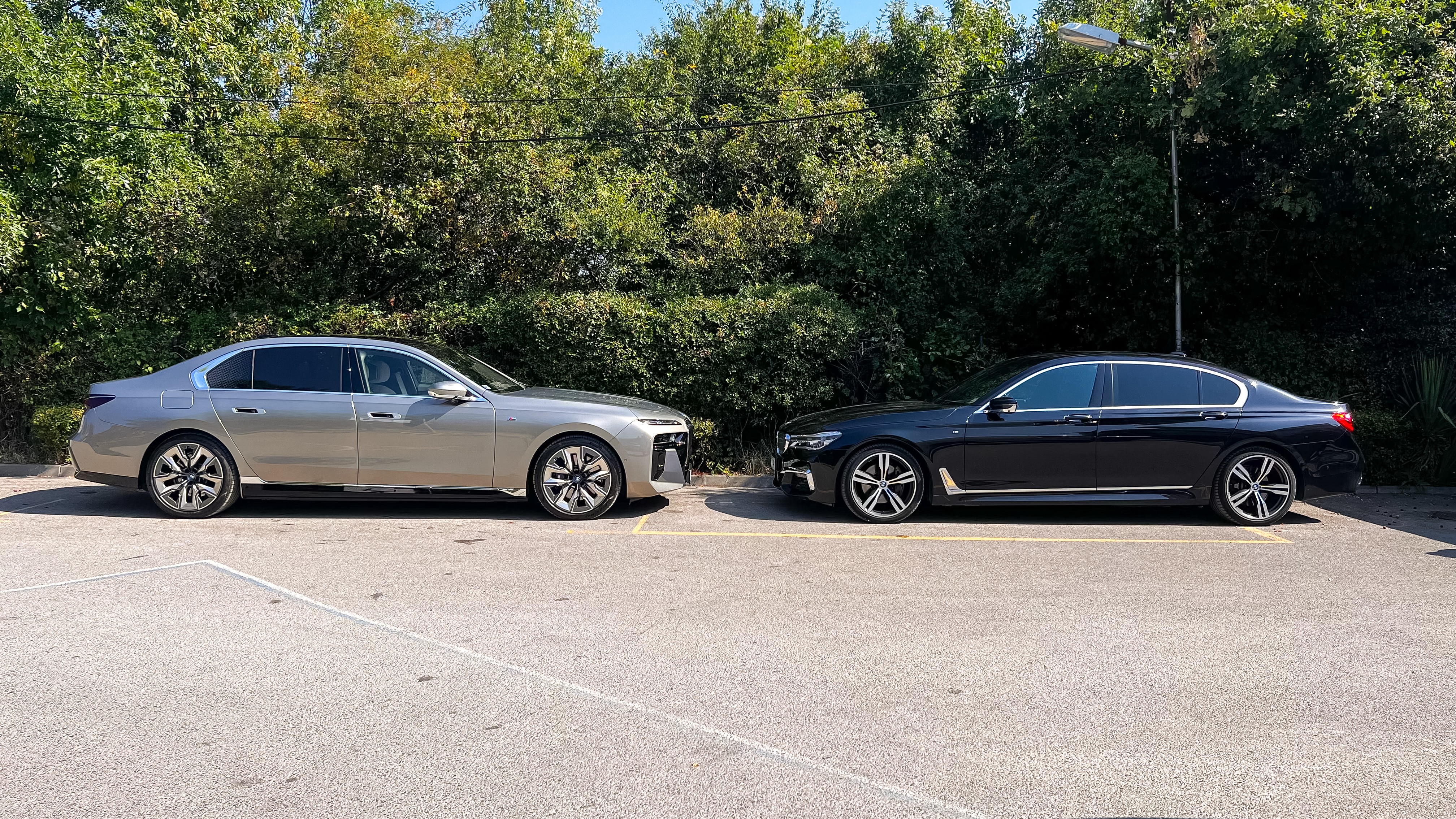 BMW i7 xDrive60 レビュー