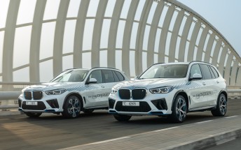 BMW iX5 Hydrogen undergoes grueling testing in the desert