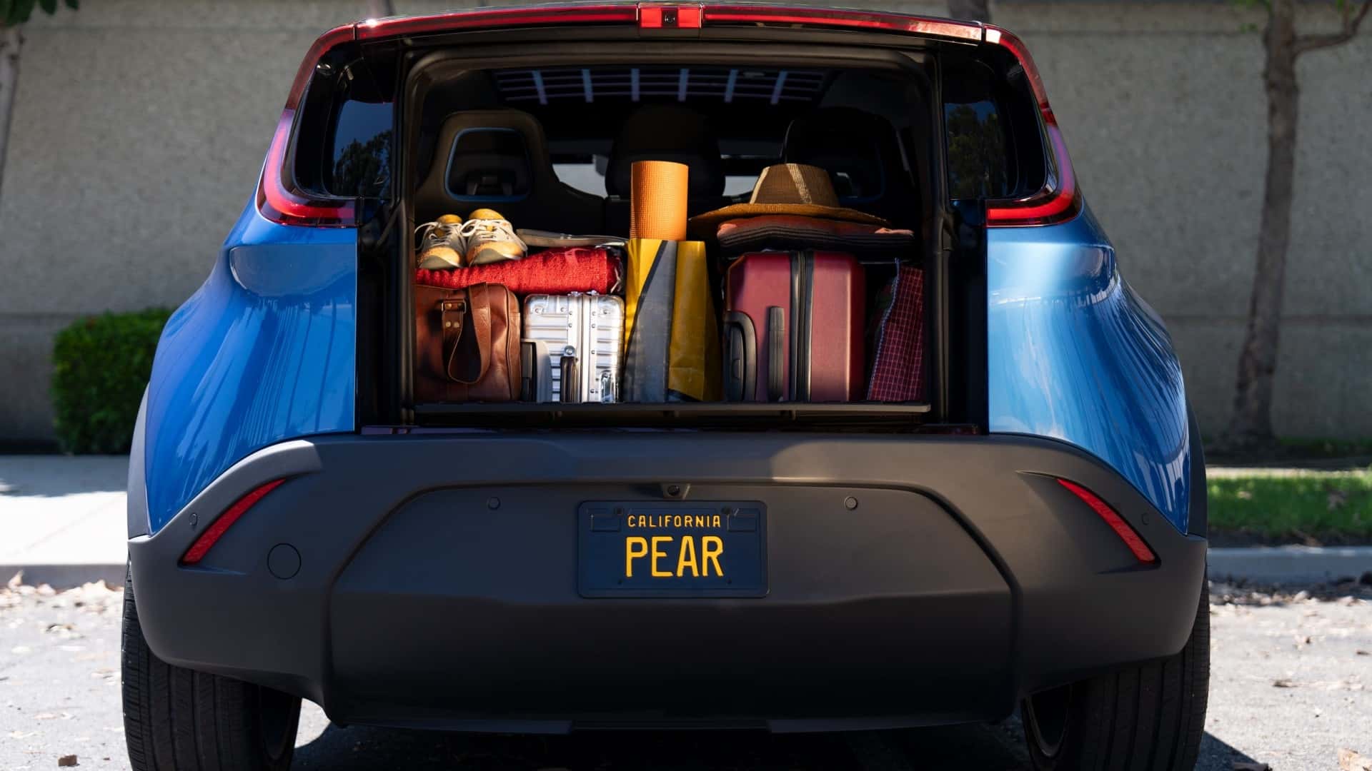 Электрический кроссовер Fisker Pear обещает запас хода до 320 миль