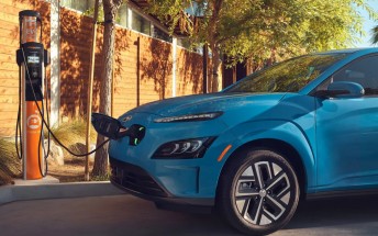 Hyundai entices US buyers with complimentary chargers for Ioniq and Kona EVs
