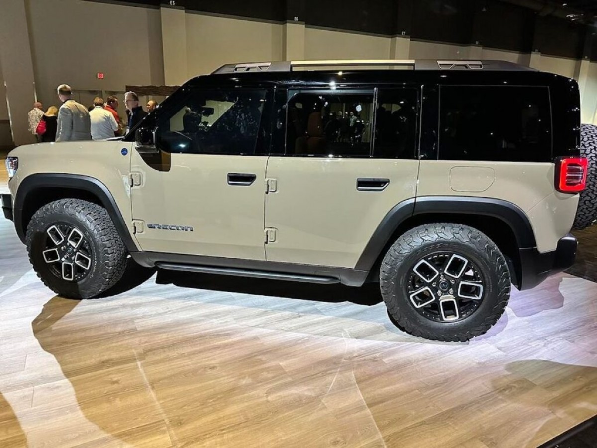 Introducing the Jeep Recon, nearly 600 hp electric go-anywhere SUV