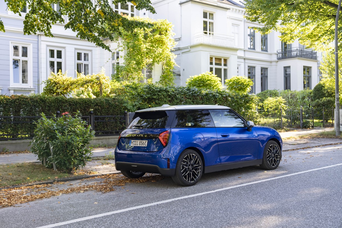 Mini Oxford plant to transition to pure electric car production by 2030
