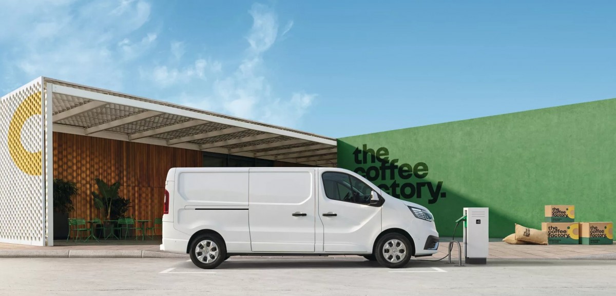 Renault unveils new Trafic Van E-Tech electric with improved range