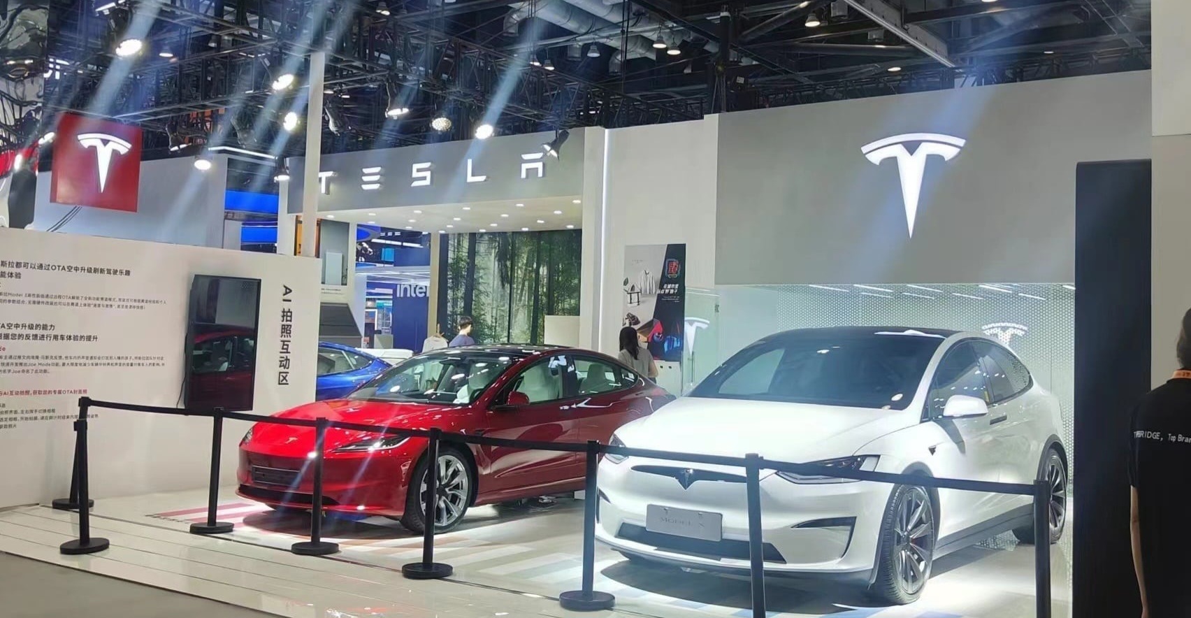 Новая модель Tesla 3 поступит в продажу в Китае
