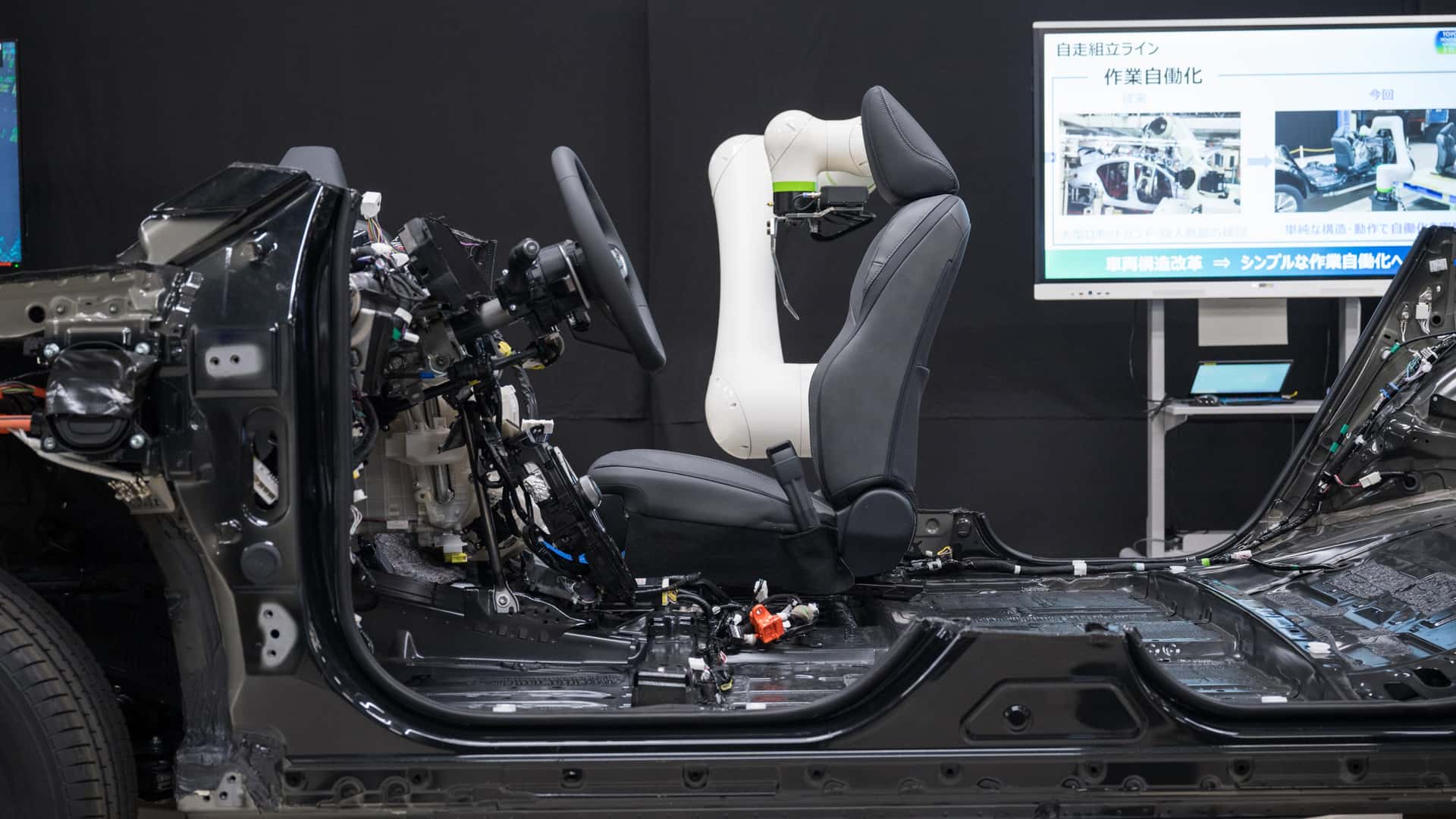 トヨタ、野心的な新しいEV生産施設を公開