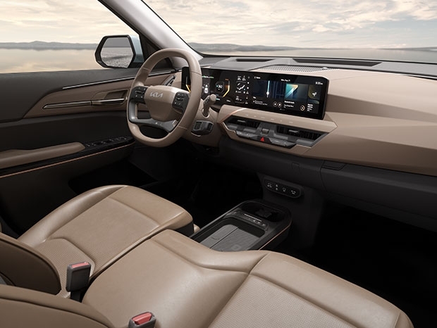 Kia анонсирует свой новый компактный внедорожник Kia EV5.
