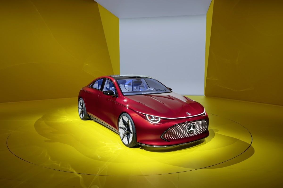 Mercedes-Benz electric car sales surge