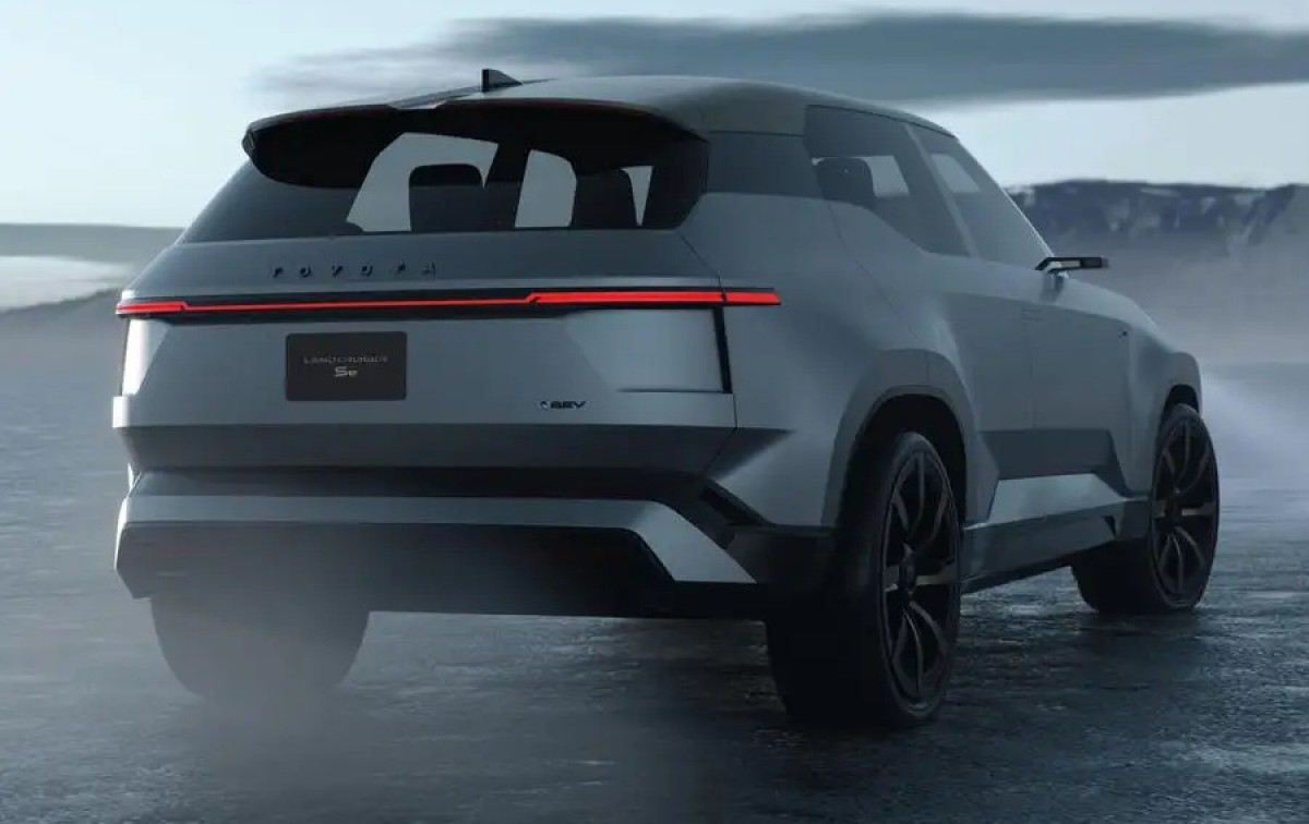 The futuristic luxury-focused Toyota Land Cruiser Se goes electric