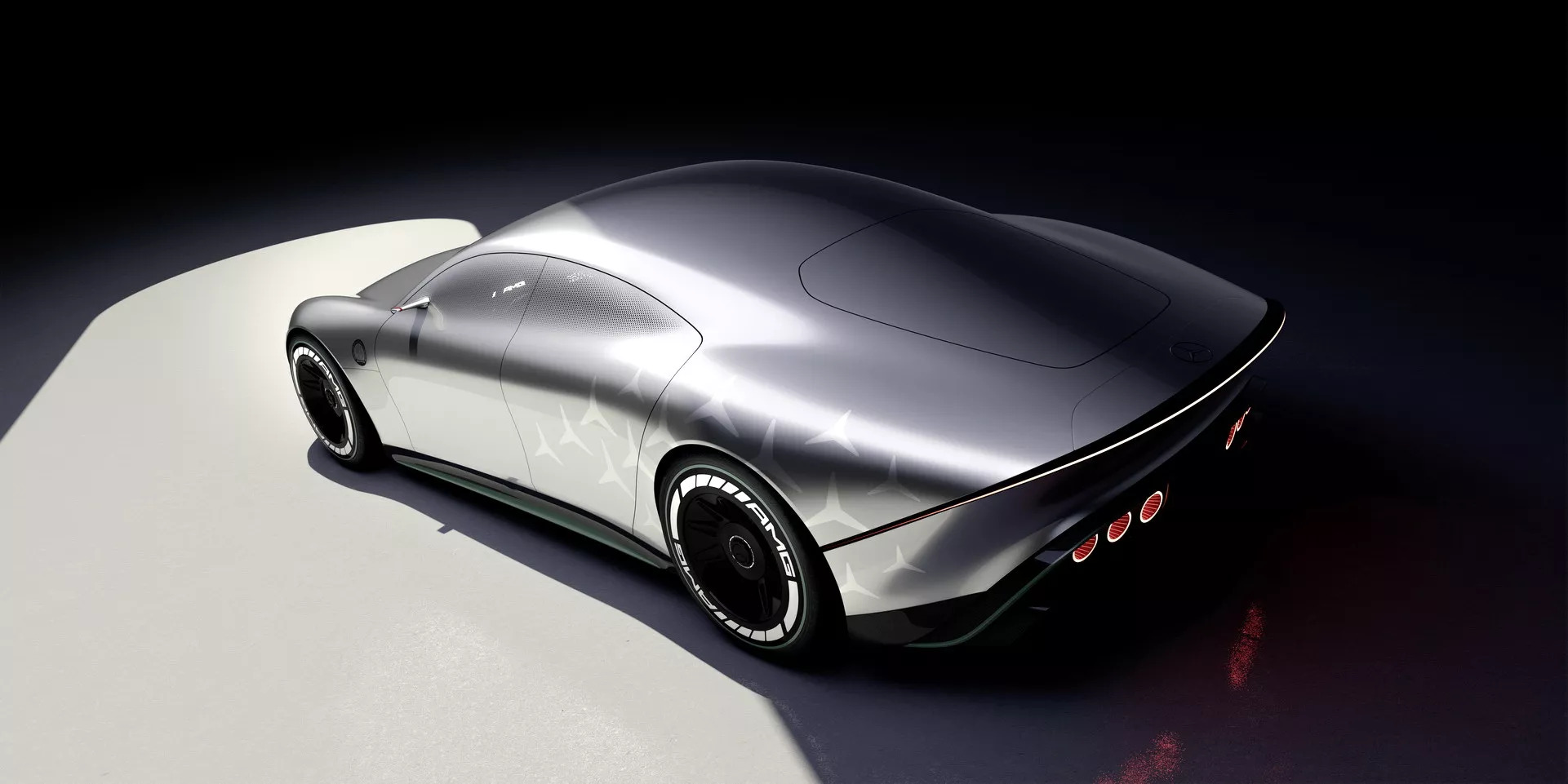 2025年のメルセデスAMGは1,000馬力の電動スポーツセダンとなる
