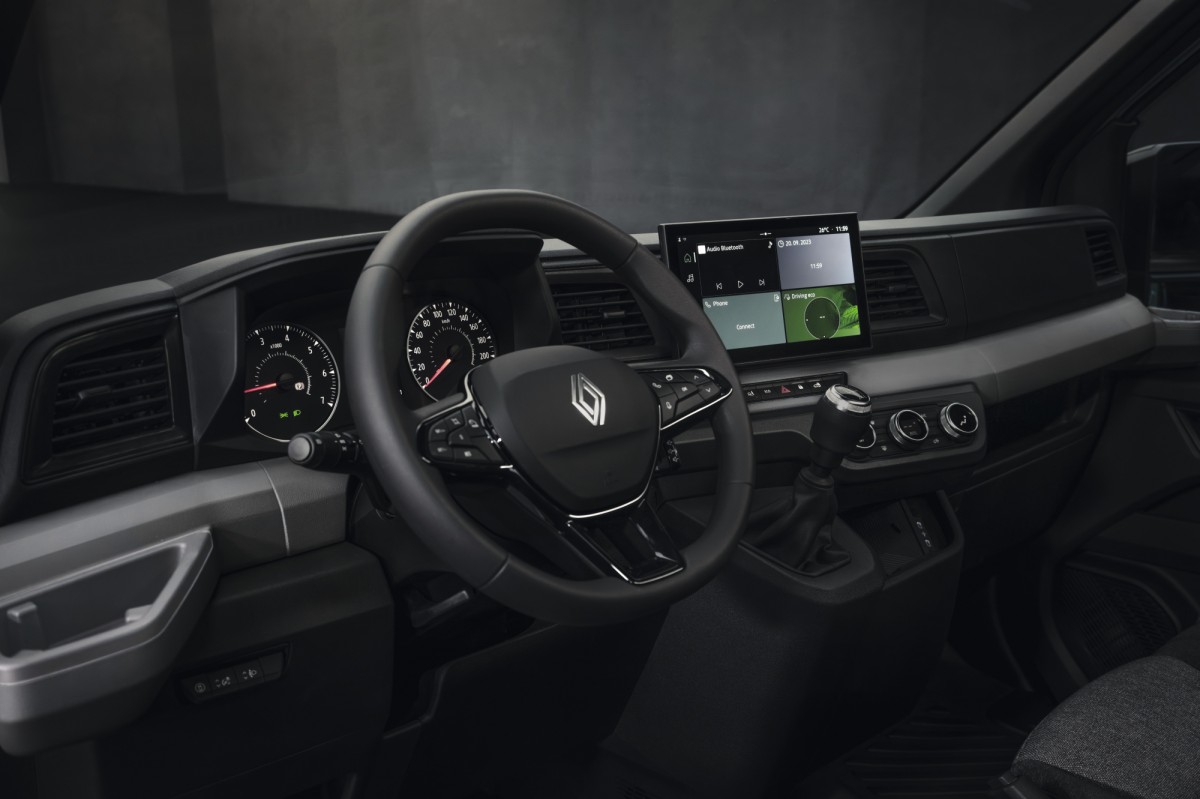 All-new Renault Master is a game-changer in multi-energy commercial van market