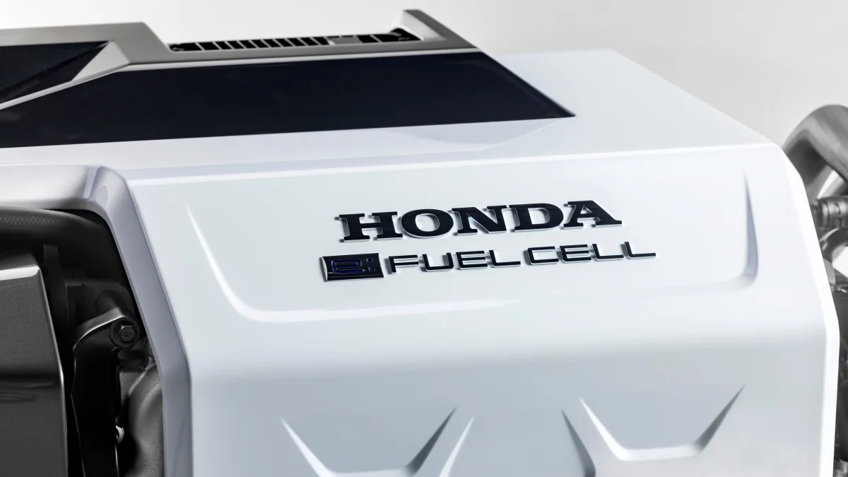 Honda unveils next-generation hydrogen fuel cell