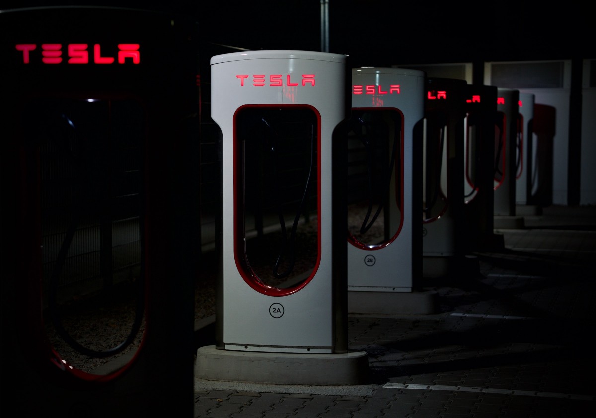 Tesla opens up 350 Supercharger stations to other EV brands in China