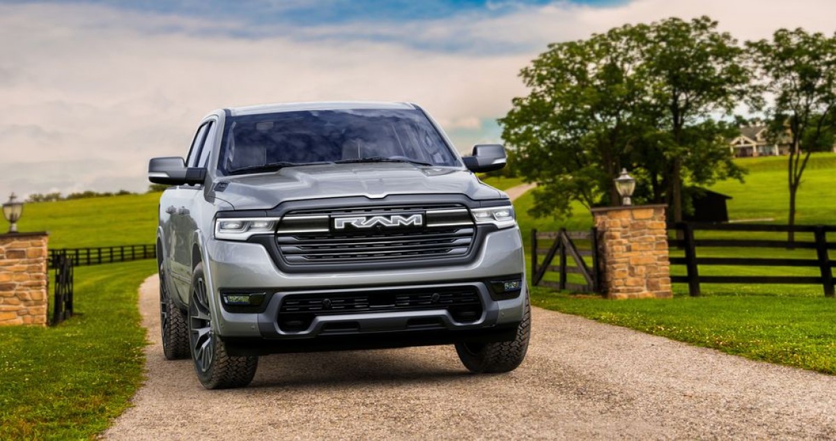 The 2025 Ram 1500 Ramcharger EREV blends power with efficiency