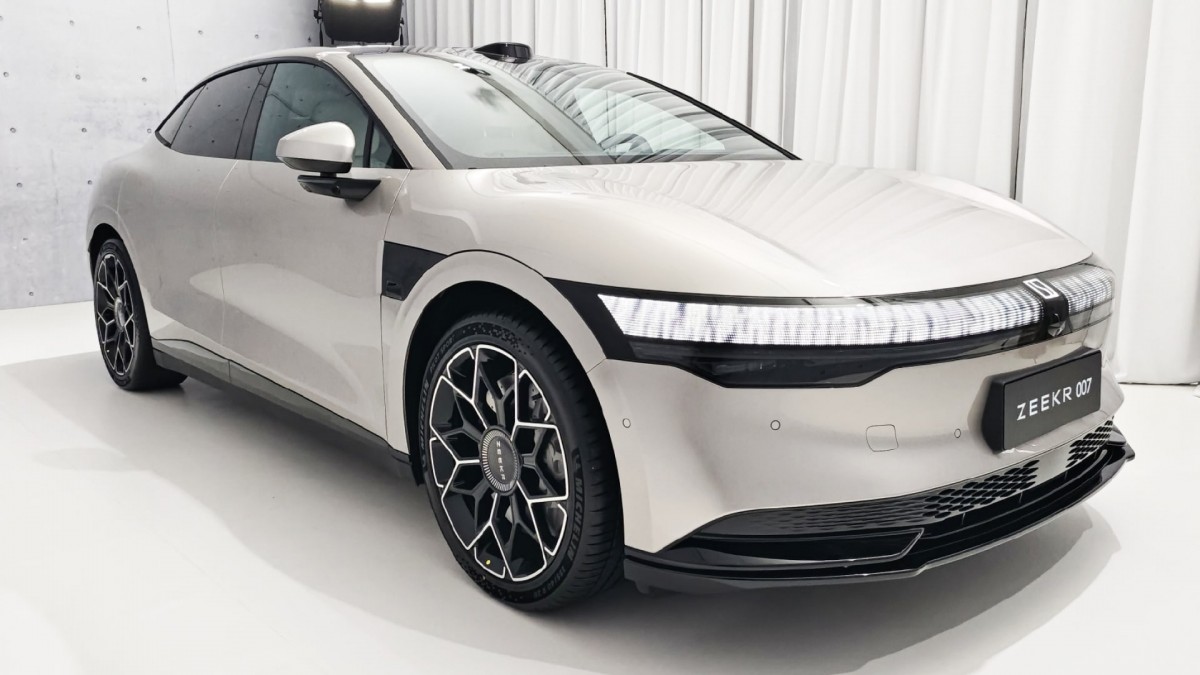 Zeekr 007 Electric Sedan Revealed ArenaEV Zeekr 007 Electric Sedan Revealed ArenaEV