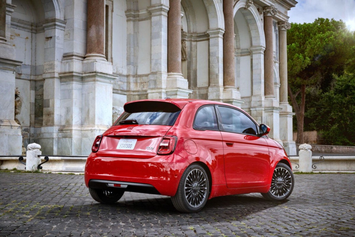 2024 Fiat 500e lands in US - it’s light, has longer range and a surprising price tag