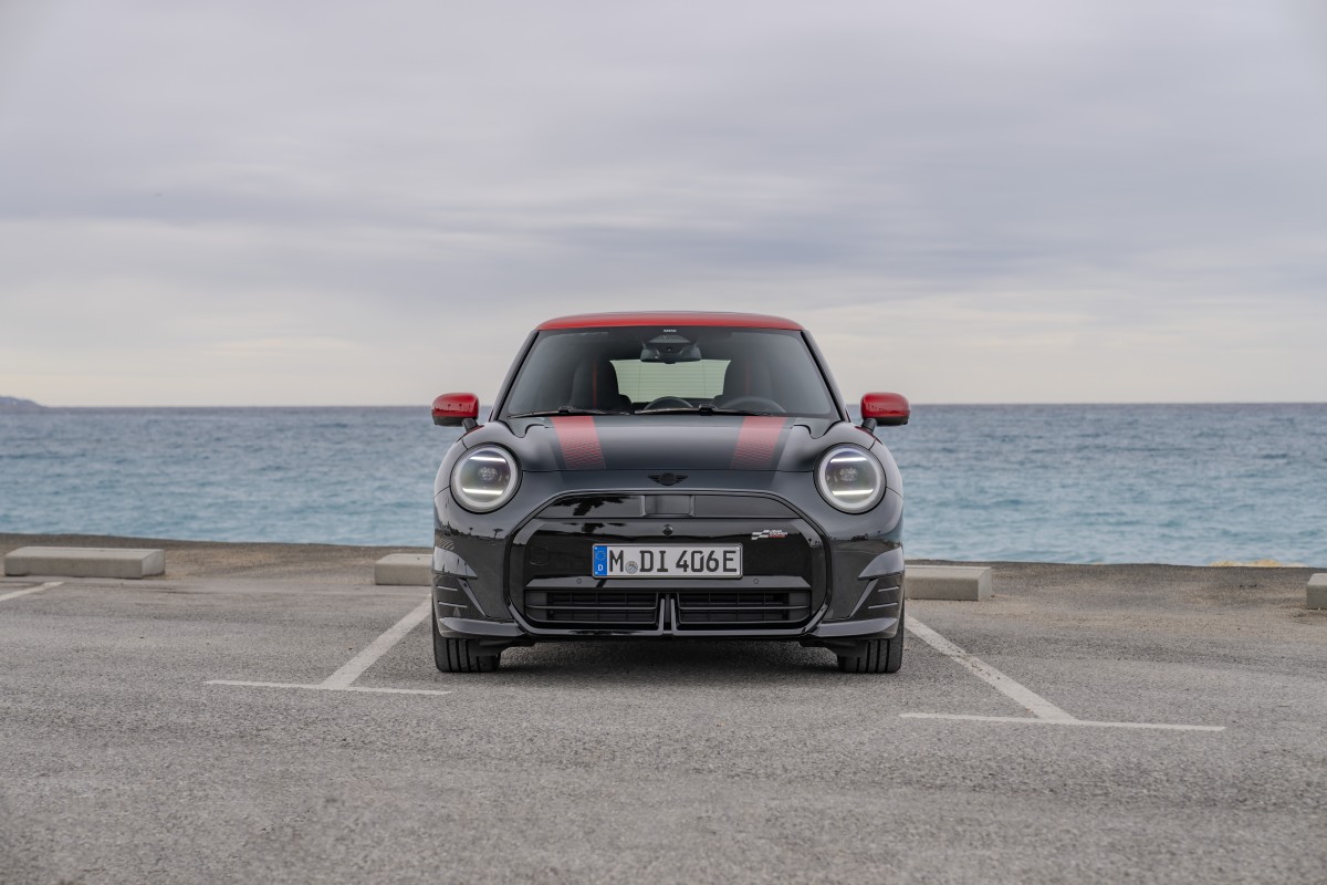 Mean looking high-performance Mini Cooper unveiled