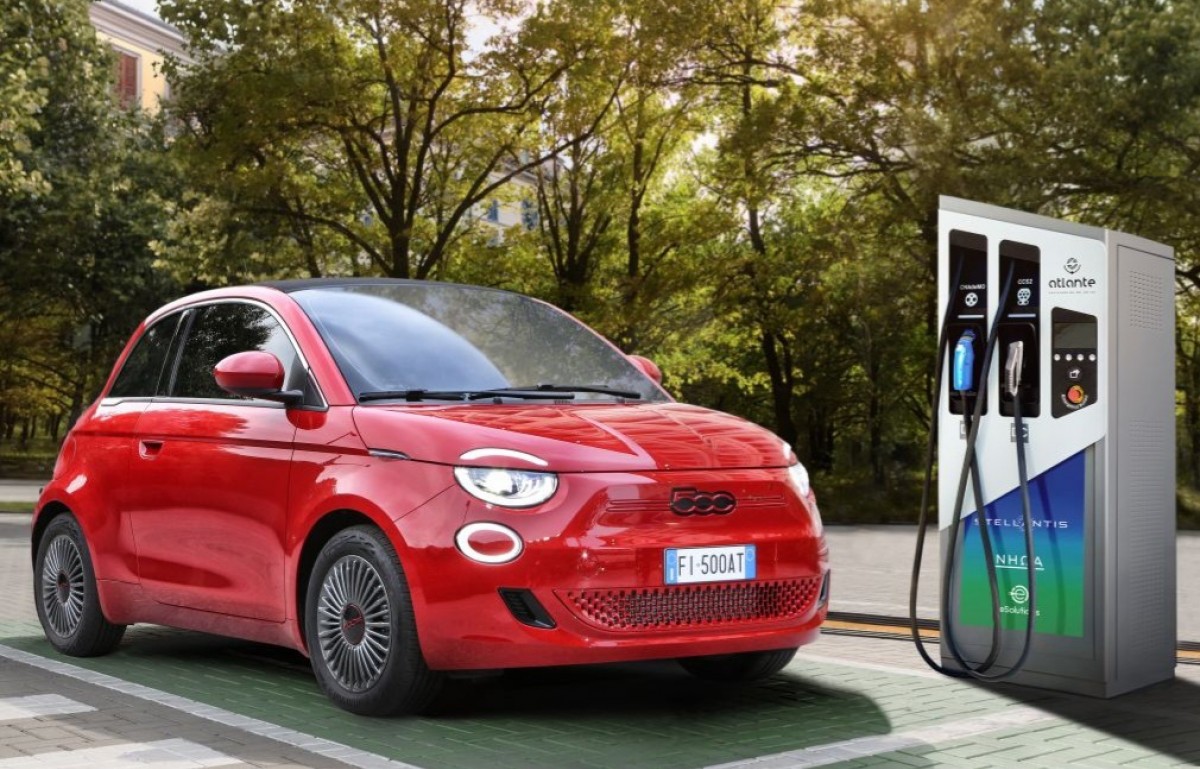 Stellantis dealerships to offer EV fast charging in Europe