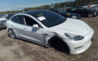 Tesla knowingly installed defective parts, made customers pay for repairs