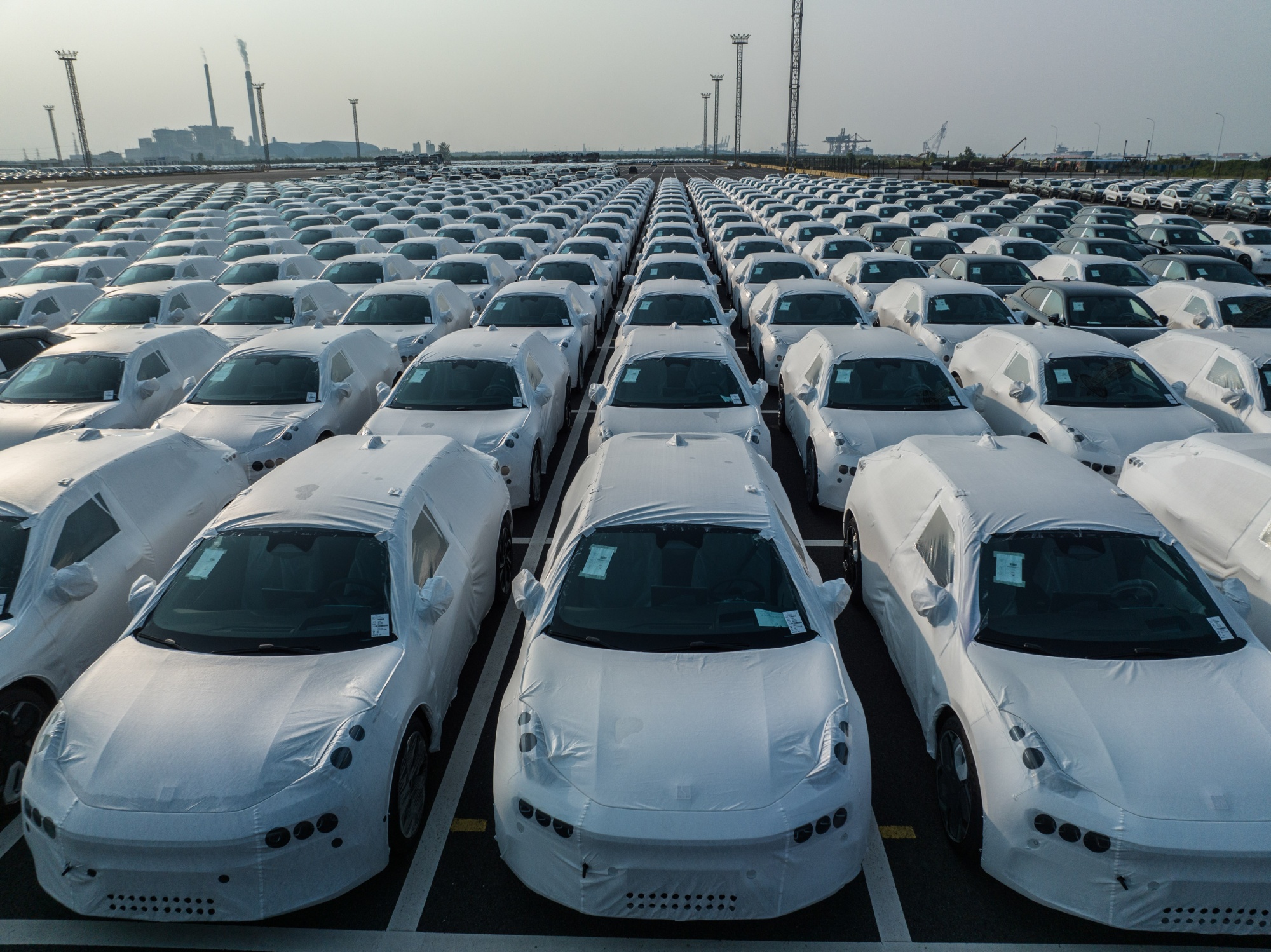 米国、中国製EVへの関税​​引き上げを検討