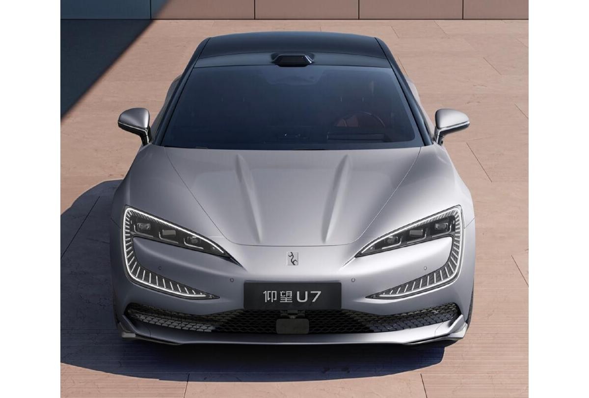 BYD's YangWang U7 revealed: a 1,000+ hp luxury sedan