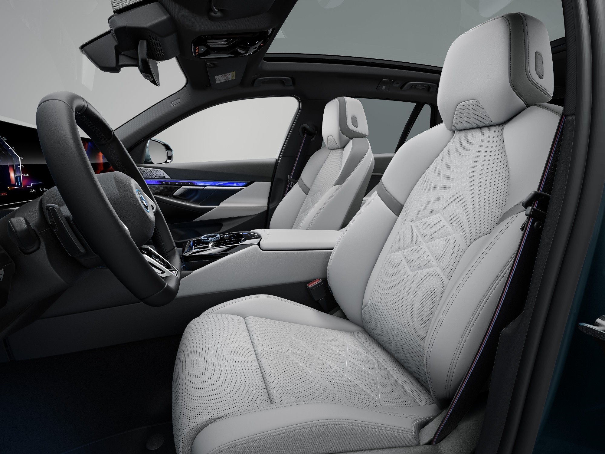 BMW i5 Touring — самый большой, комфортный и дорогой универсал BMW.