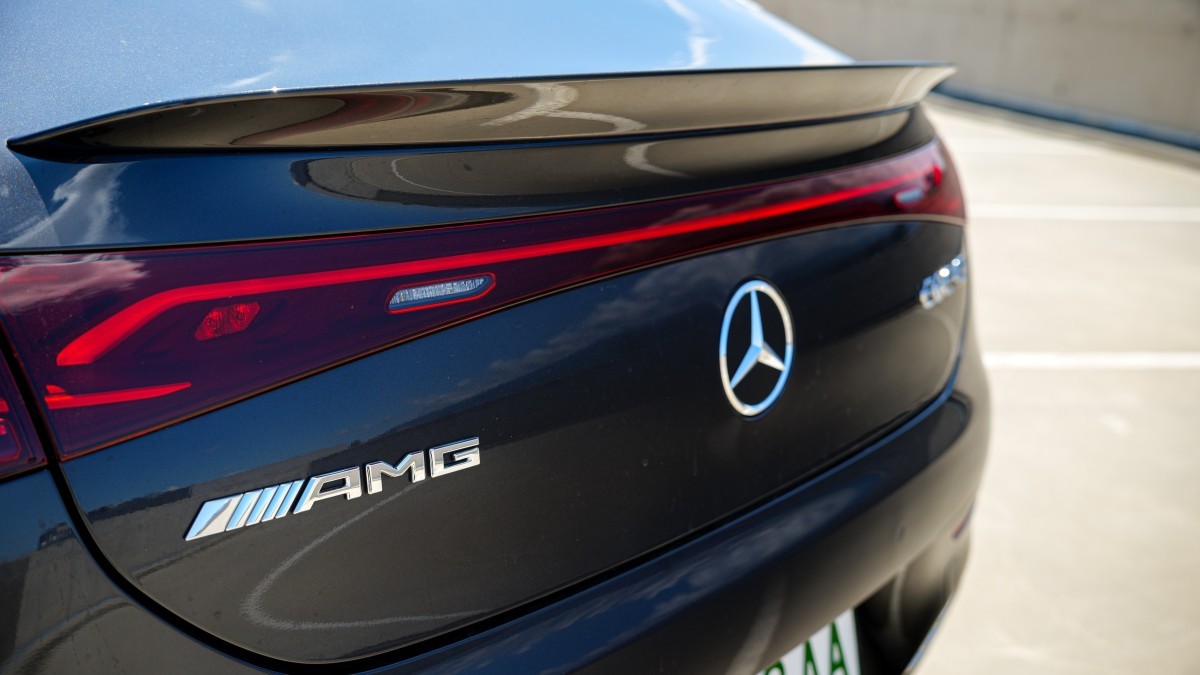 Mercedes backtracks on its electrification goals, now targets 50% electrified sales by 2030