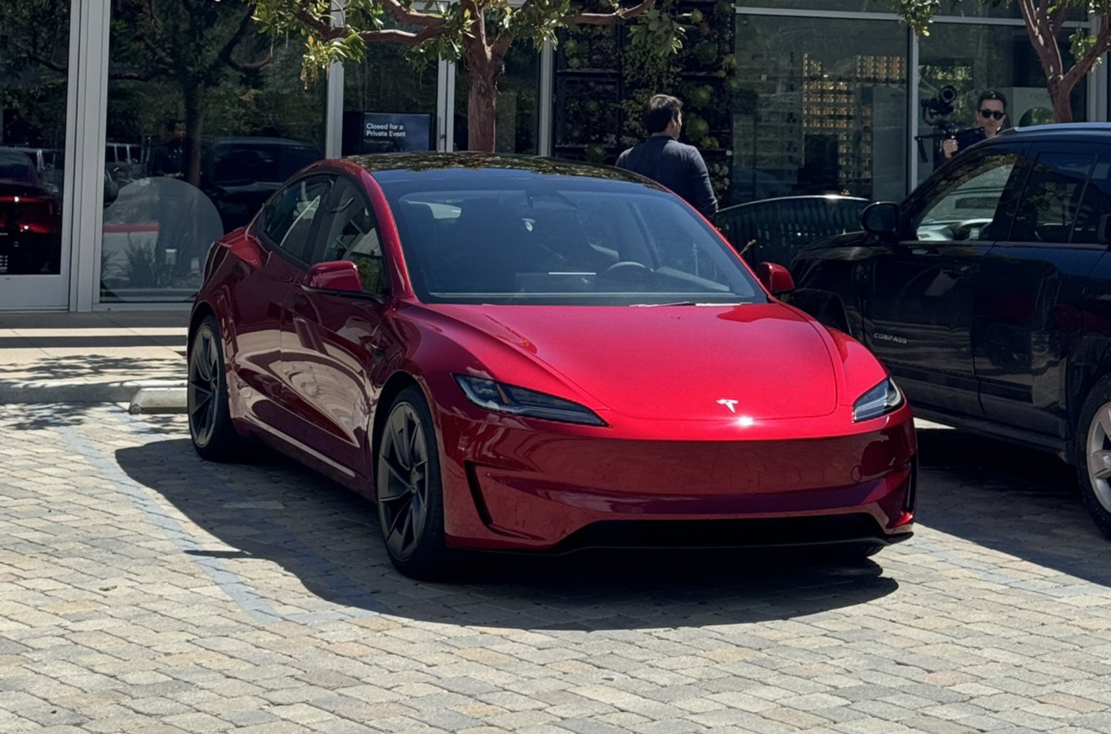 Teslas eigene Website veröffentlicht Leistungsdaten des Model 3