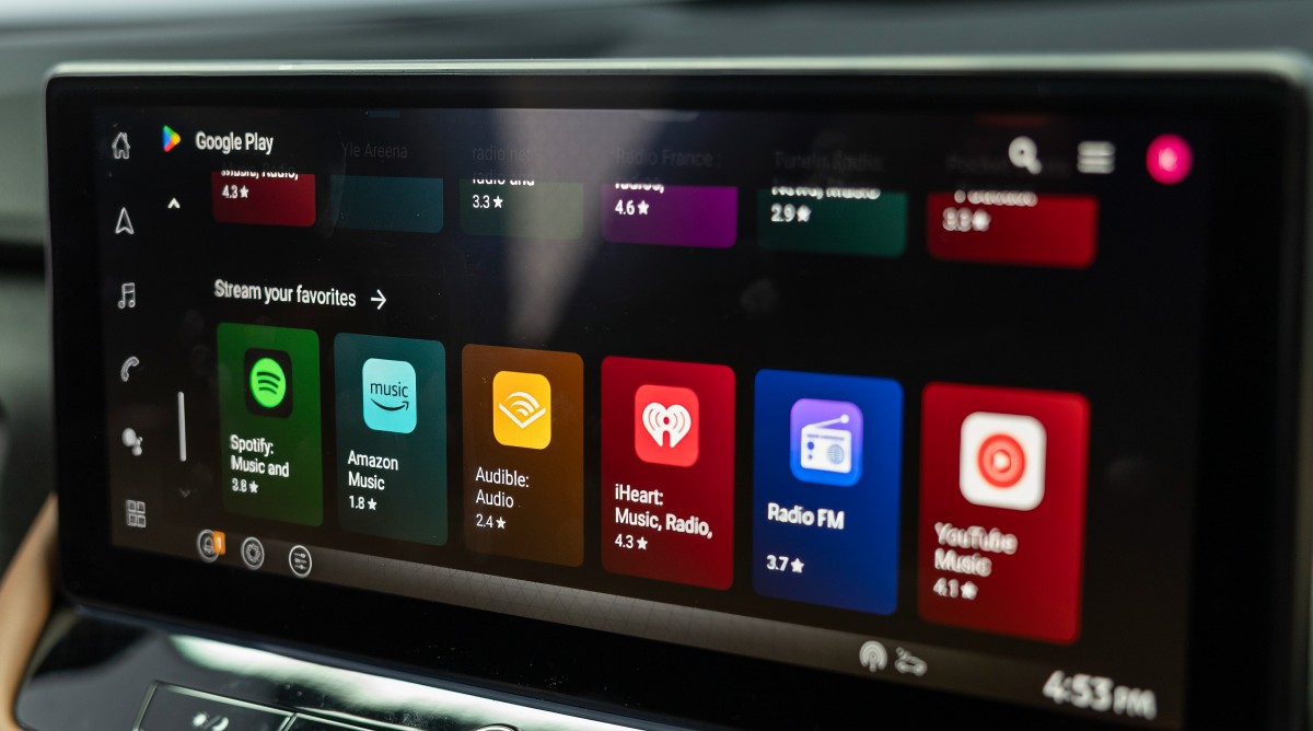 Nissan starts distributing its next-generation NissanConnect infotainment in Europe