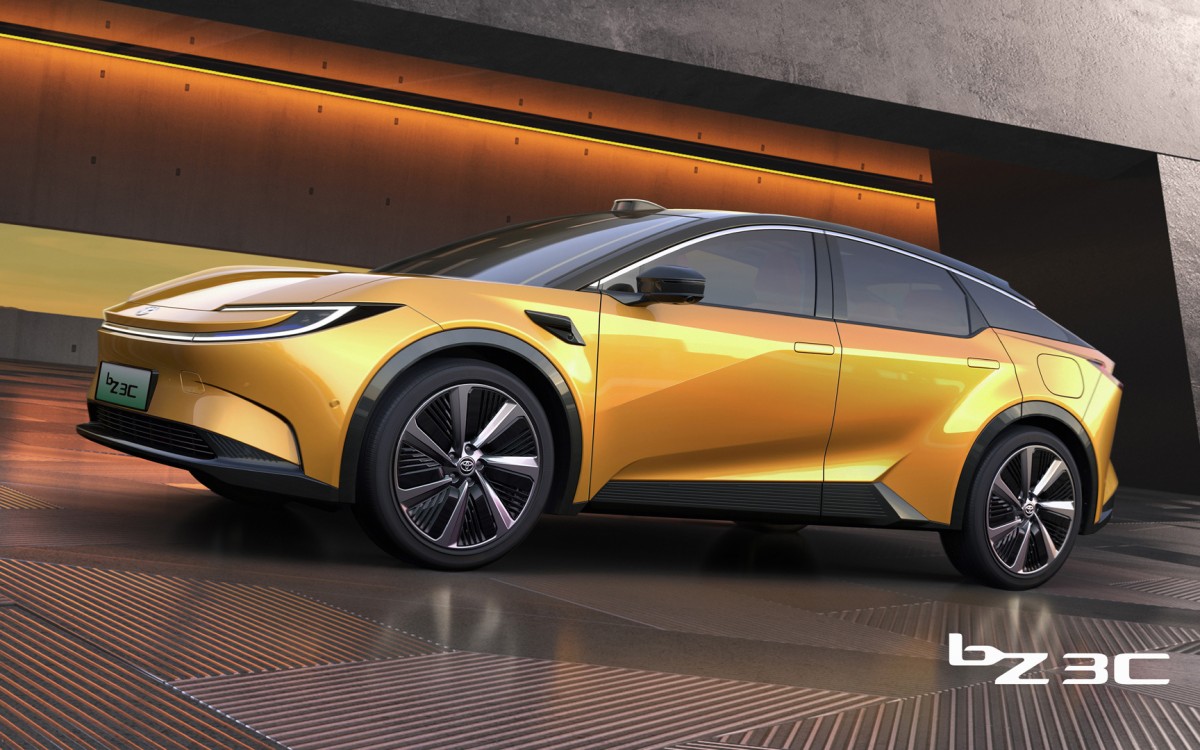 Toyota shows two new EVs: the bZ3C and bZ3X