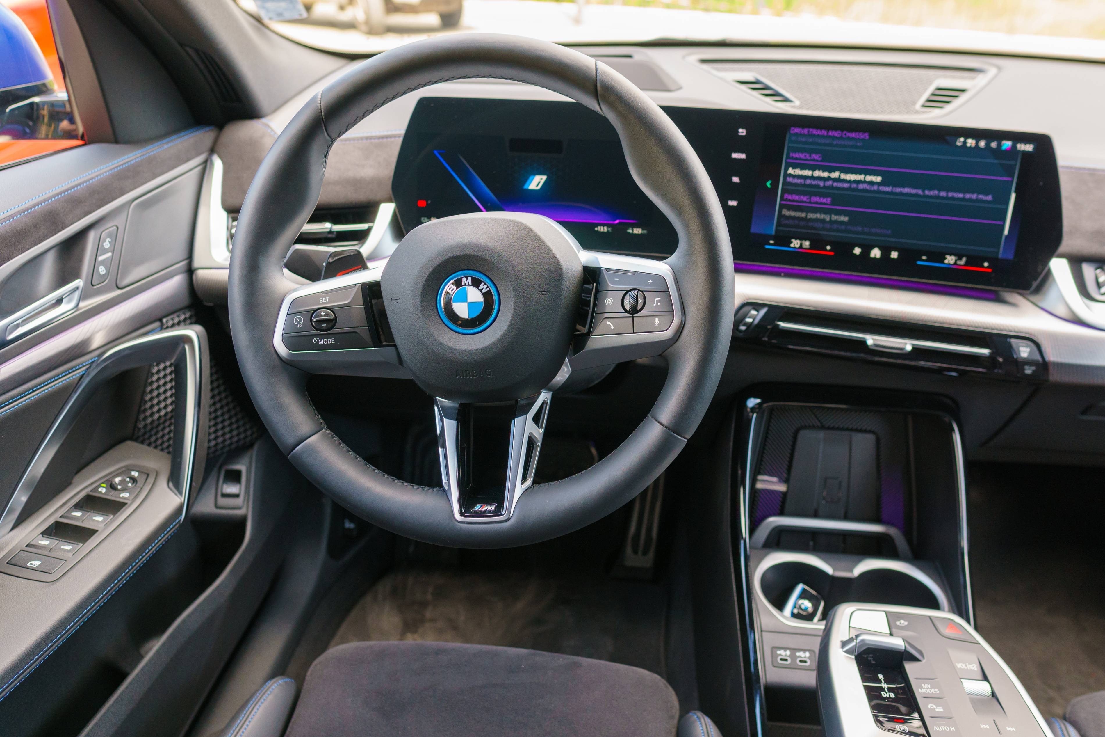 BMW iX2 xDrive30 Testbericht