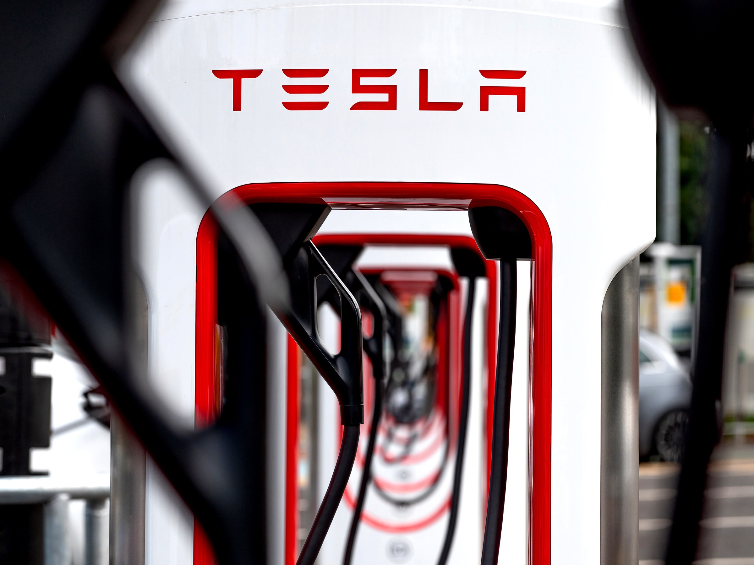 BP ist bereit, die aufgegebenen Supercharger-Projekte von Tesla zu übernehmen
