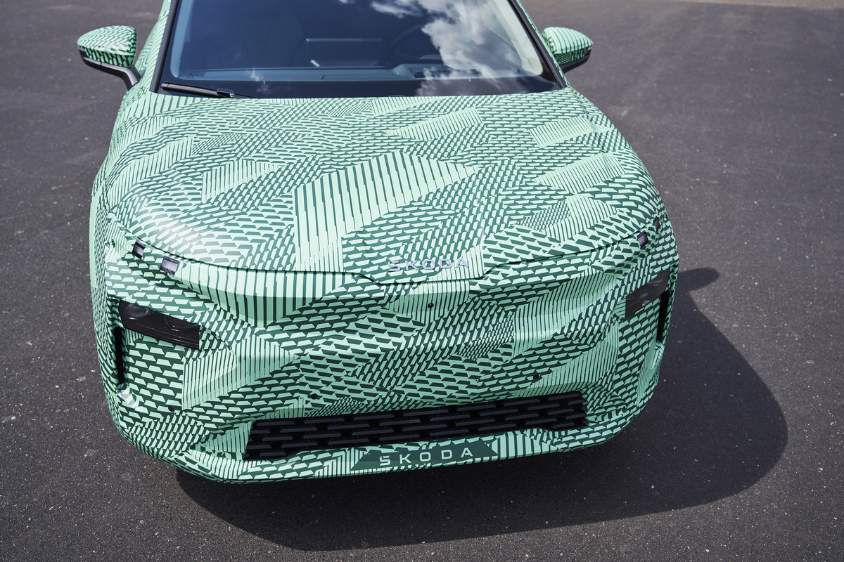 Skoda shows us the Elroq in some very nice camo