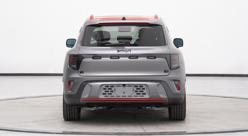 Smart #5 unveiled in China with 638 hp and 700 km range