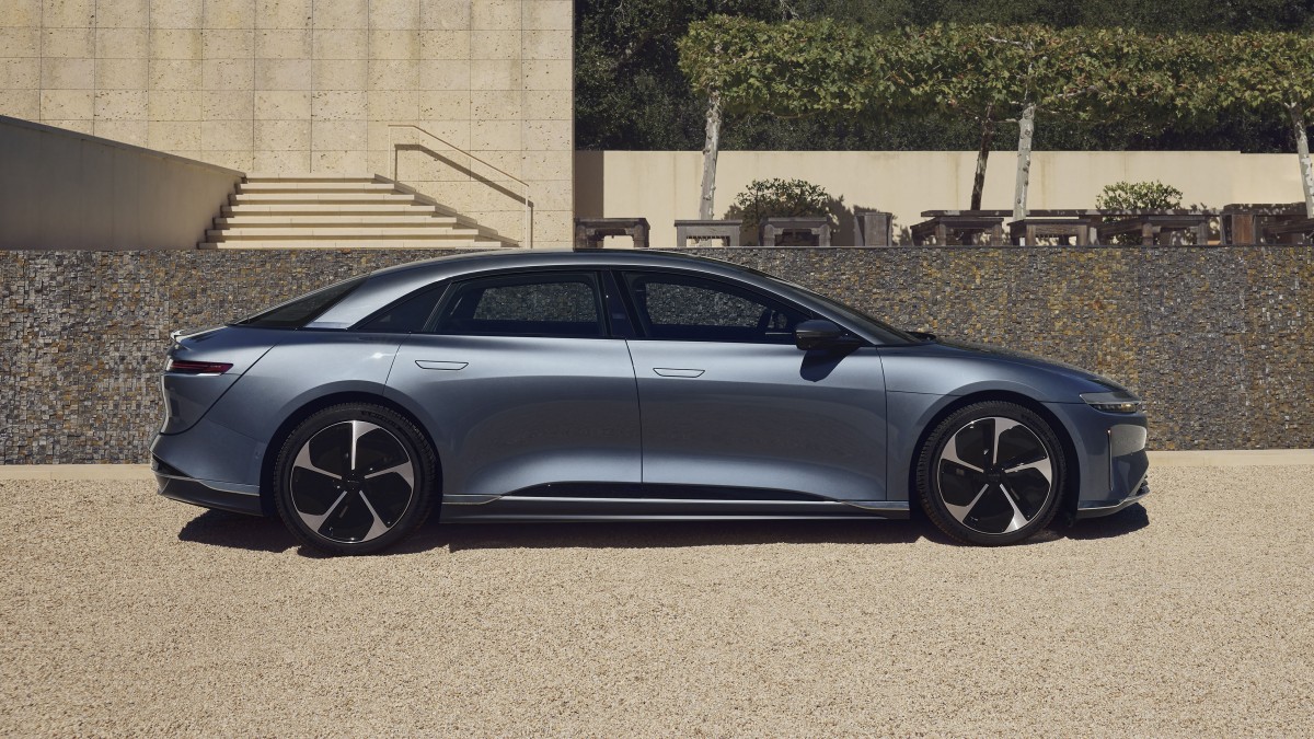 2025 Lucid Air Pure leads the EV efficiency race with record-breaking 5 miles per kWh