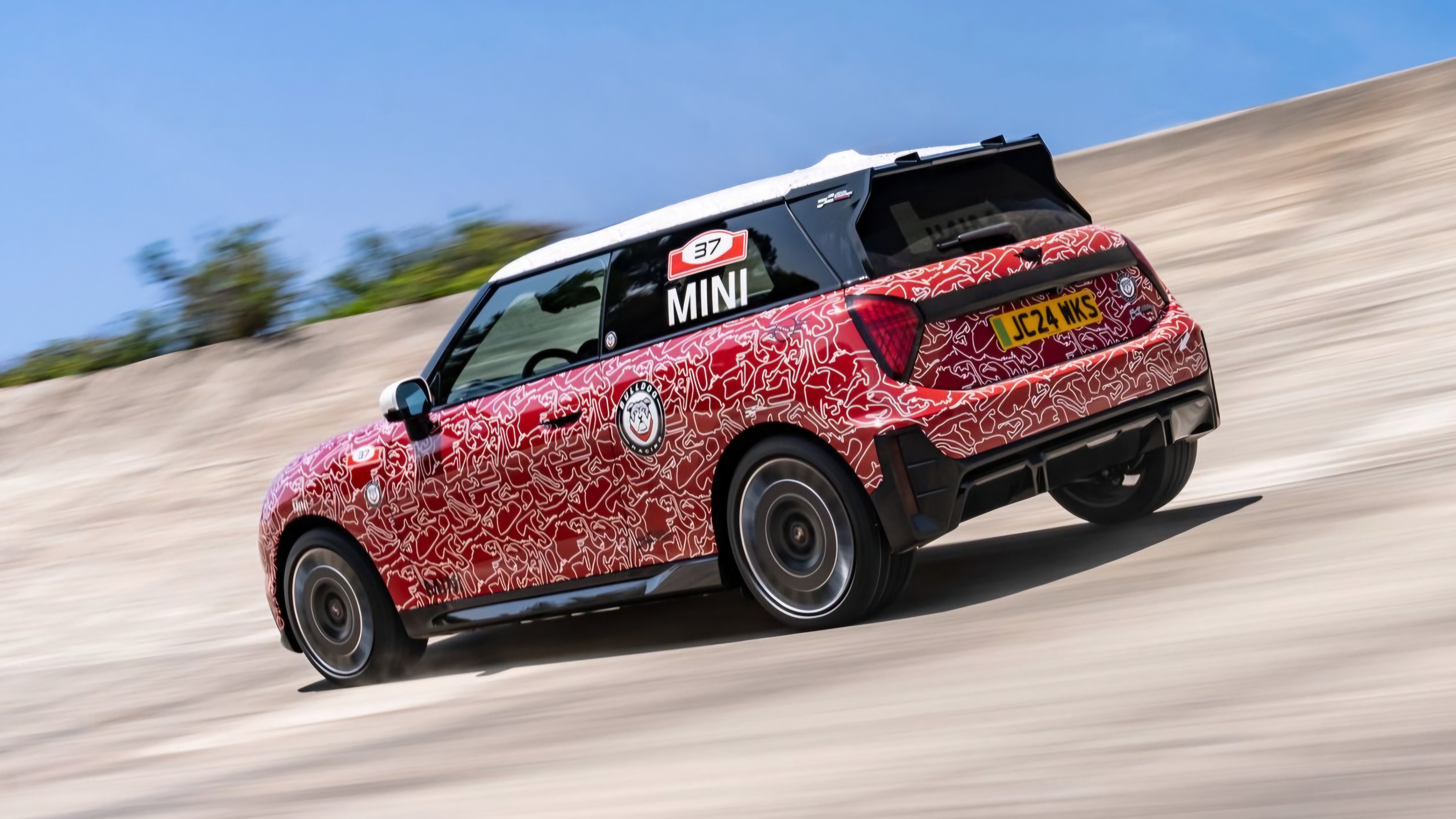 Der Mini John Cooper Works E-Prototyp startet in das Elektrozeitalter