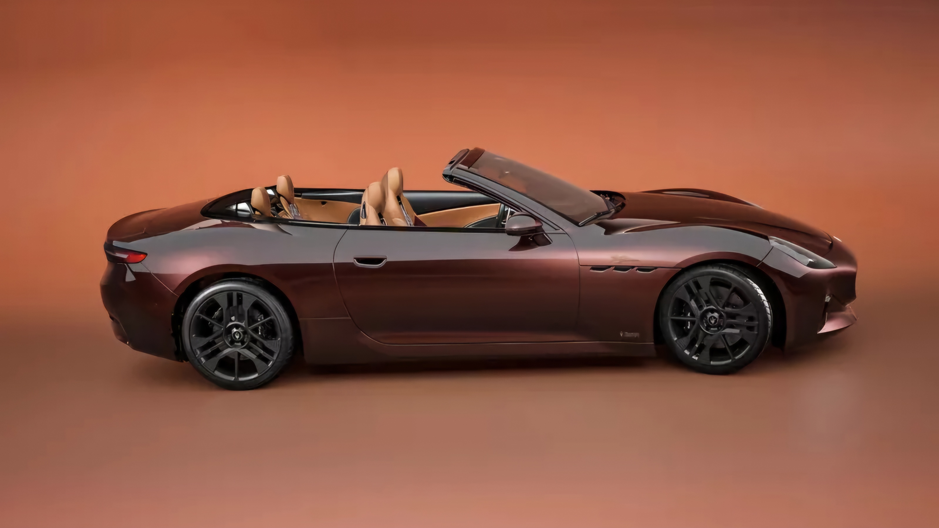 One-off Maserati GranCabrio Folgore celebrates Italian winemaker