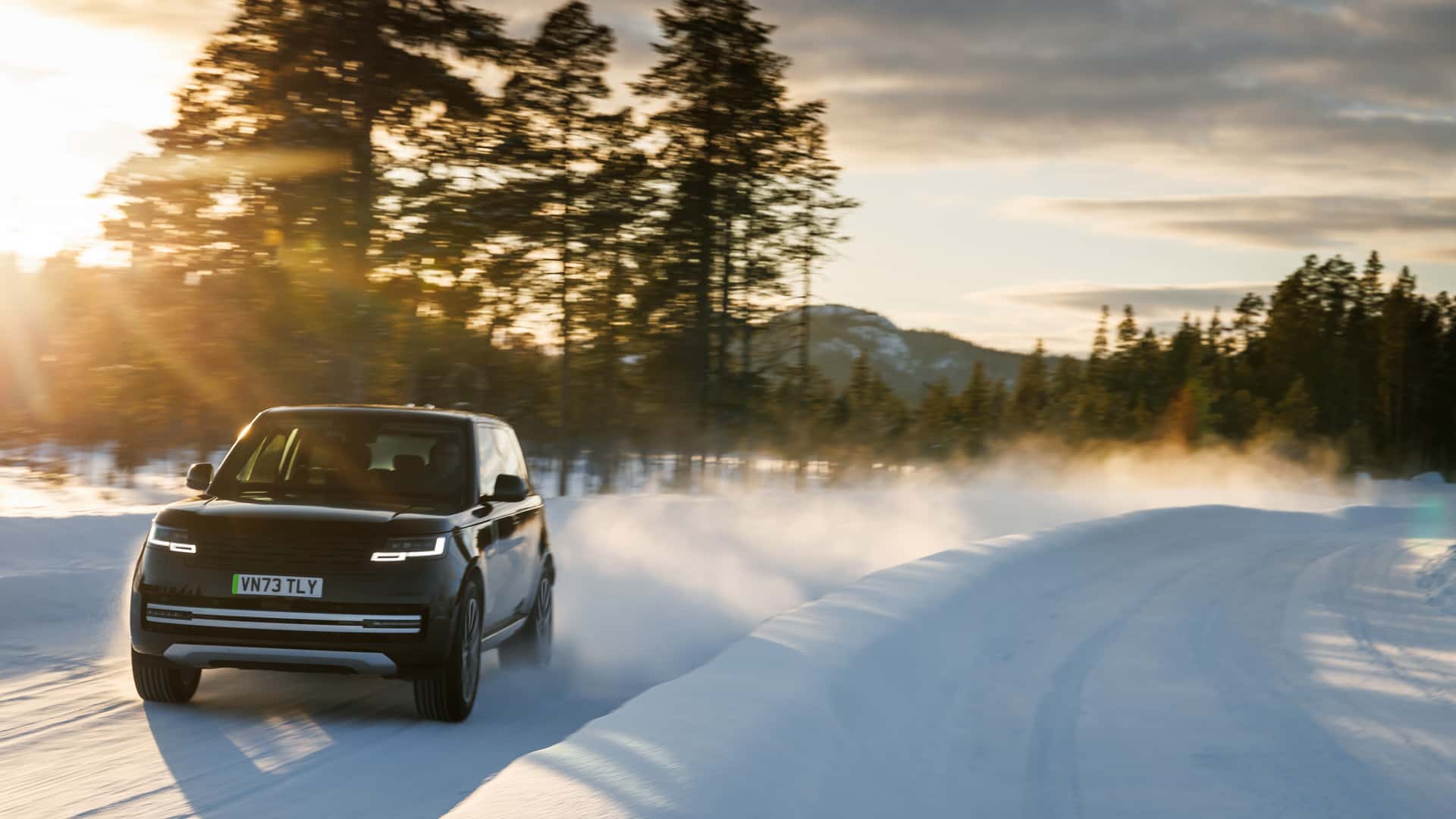 Range Rover заявляет, что электромобили не будут экономить на роскоши или производительности