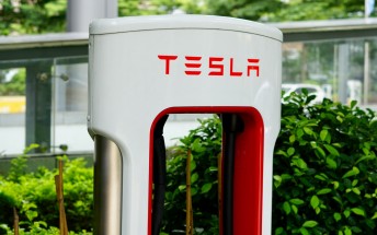 Tesla Supercharger test in California reaches over 320kW