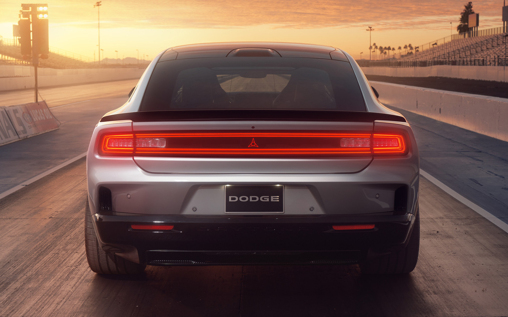 Заказы на Dodge Charger Daytona теперь доступны с эксклюзивными привилегиями