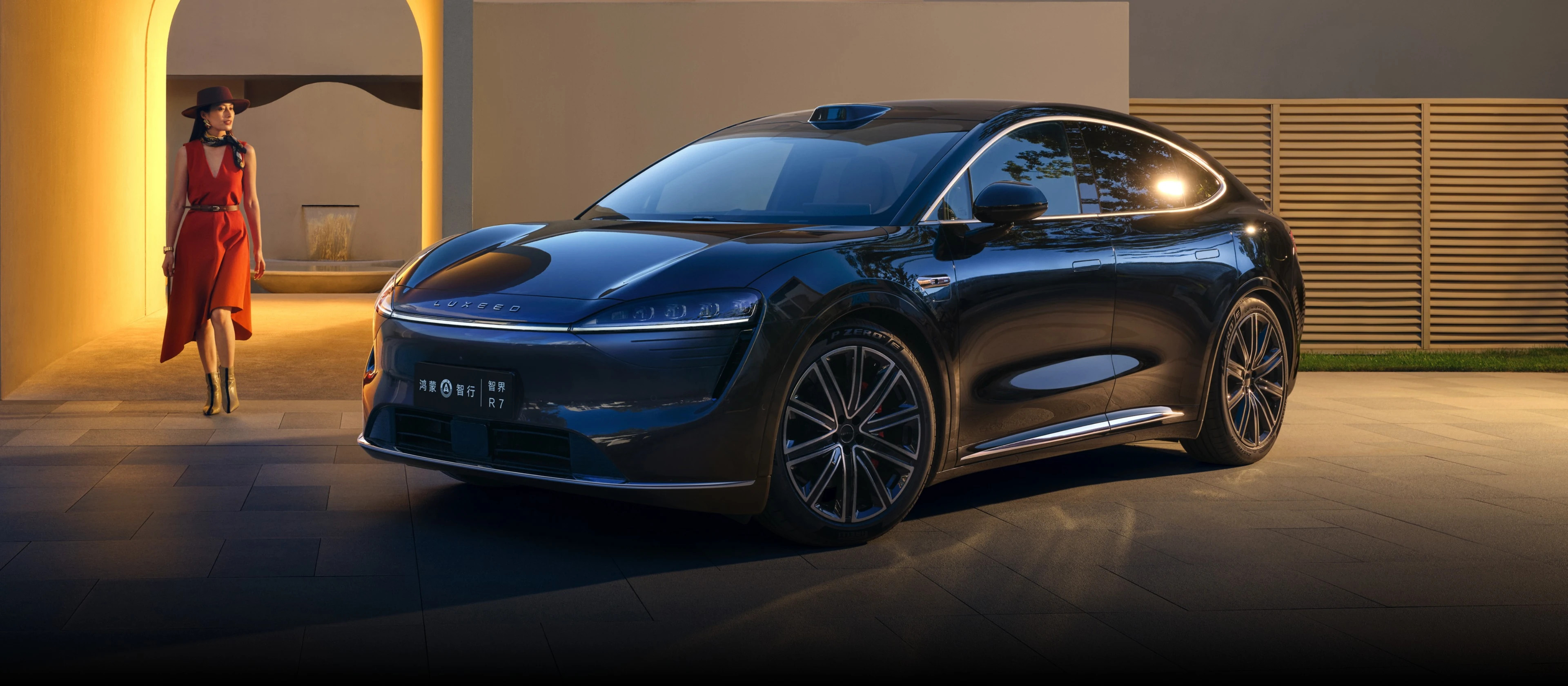 Huawei und Chery bringen den SUV Luxeed R7 auf den Markt, der mit Teslas Model Y konkurrieren soll