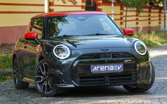 Mini Cooper SE JCW review