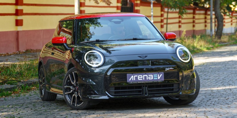 Mini Cooper SE JCW review