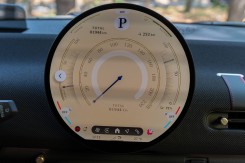 You can get a different speedometer depending on the drive mode.