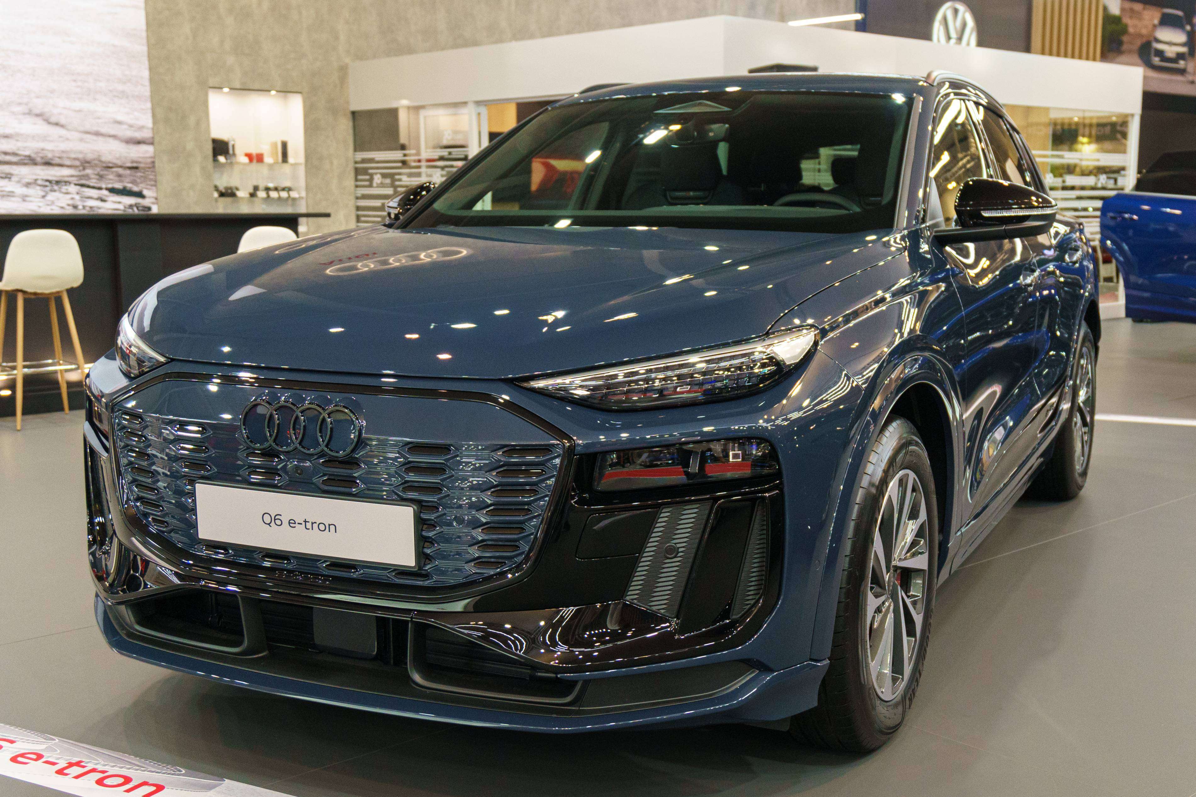 Innenraum, Design und Ausstattung des Audi Q6 e-tron 2025 im Test