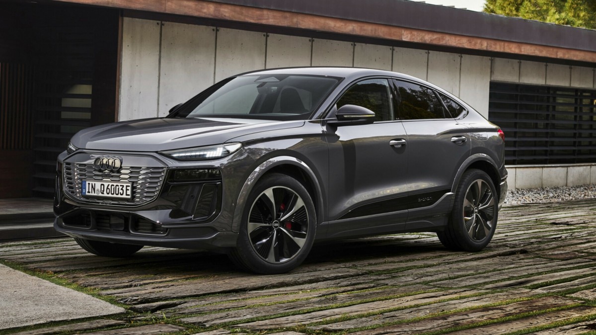 Audi unveils the all-new Q6 Sportback e-tron in Paris